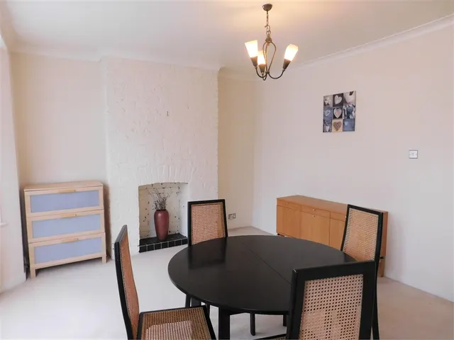 Shirley Gardens, Hanwell, London, W7 3PT, photo 1