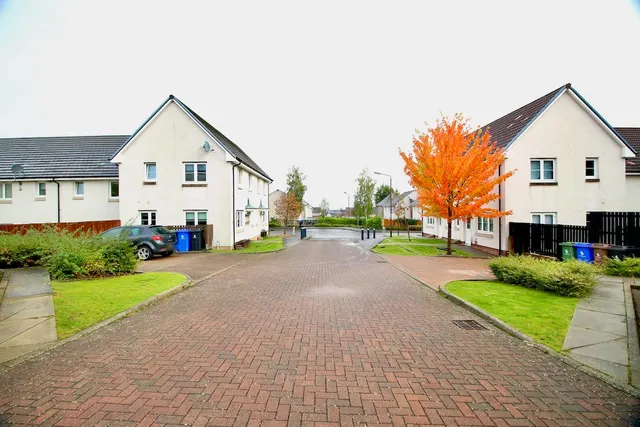 Photo 2 — Erskine Street, Stirling, FK7 0QN