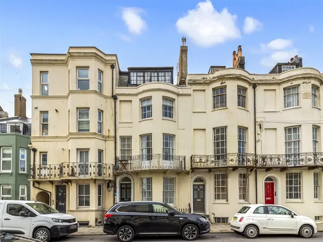9 West Buildings, Worthing, photo 1