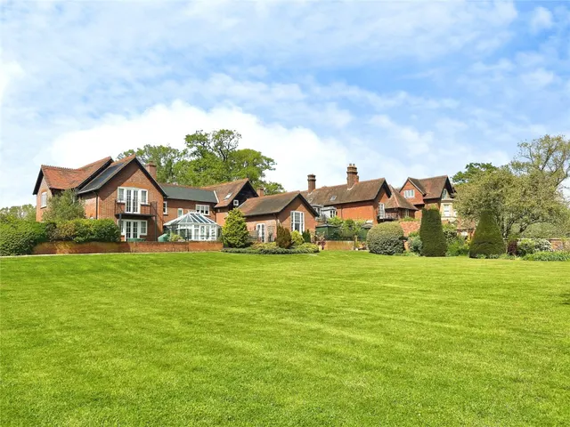 The Street, Mortimer, RG7, photo 3