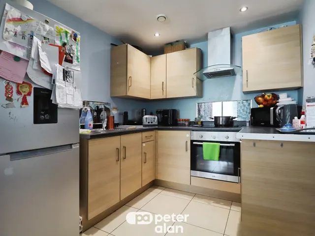 Newport Road, Cardiff, CF24, photo 3