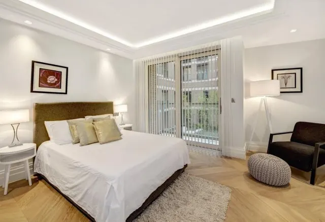 Photo 3 — 190 Strand, London, WC2R