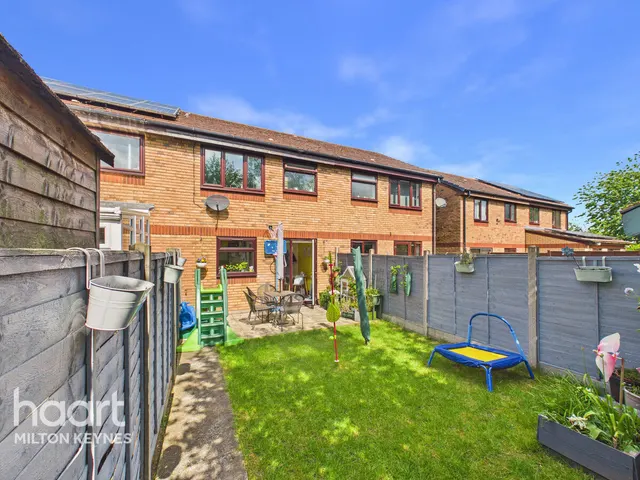 Kaplan Close, Shenley Lodge, MK5, photo 1