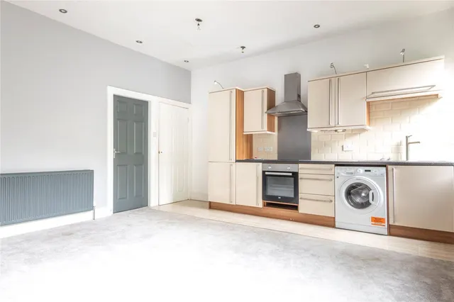 Manchester Road, Milnsbridge, HD4, photo 3