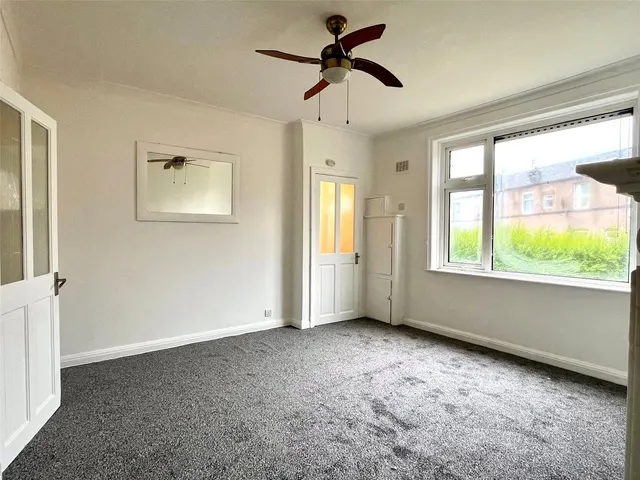 Teak Street, Bury, BL9, photo 2