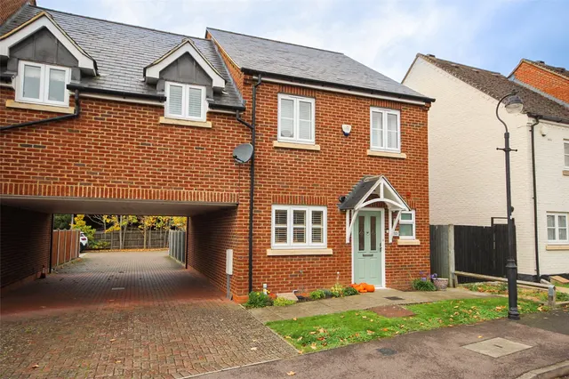 Harrold, Bedford, photo 1