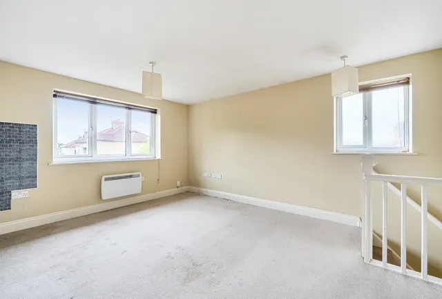 Photo 2 — Redcatch Road, Bristol, BS3 5EE