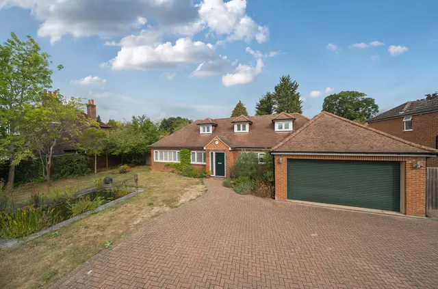 Smarts Heath Road, Woking, GU22, photo 2