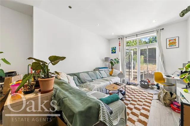 Gleneldon Road, Streatham, SW16, photo 1
