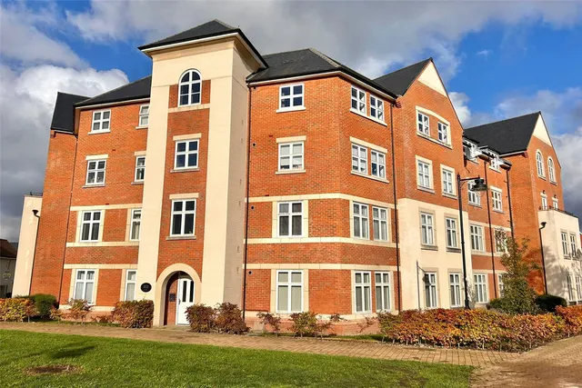 Burke Place, Wellesley, Aldershot, Hampshire, GU11 4BR, photo 1