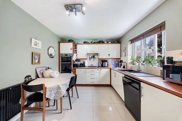 Photo 3 — Roscommon Way, Widnes, Widnes, WA8 9SB