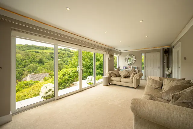 Buzzacott Lane, Combe Martin, EX34, photo 3