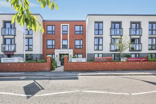 Silver Street, Birmingham, B14, photo 1