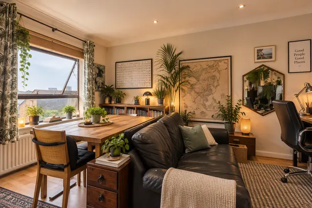 Horseshoe Close, London, E14, photo 1