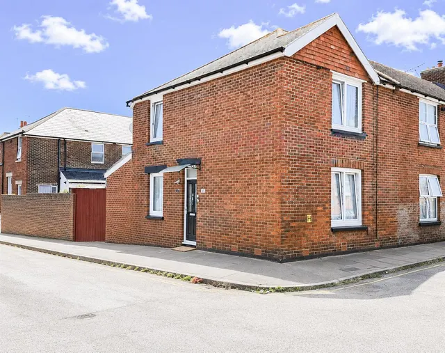 Oxford Road, Eastbourne, BN22 8EA, photo 1
