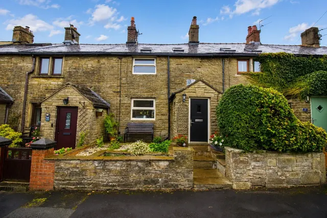'Ramblee Cottage' Oswaldtwistle, BB5, photo 1
