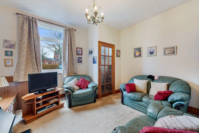 Photo 3 — Warrington Road, Widnes, Widnes, WA8 0AT