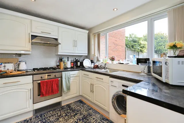 Lea Wood Grove, Kidderminster, DY11, photo 3
