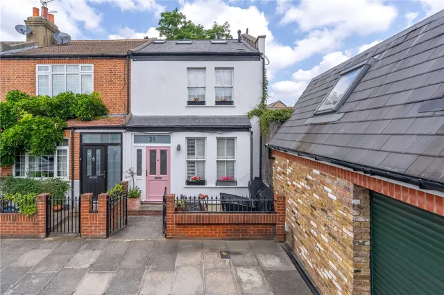 Springfield Road, Teddington, TW11 9AP, photo 1