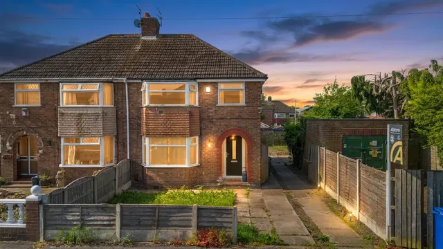 Hampton Drive, Great Sankey, WA5, photo 1