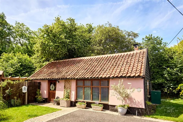 The Street, Thorpe Abbotts, IP21, photo 2