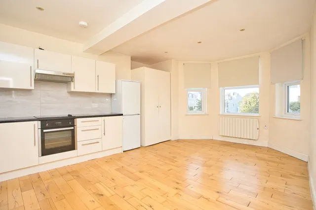 Castle Hill Avenue, Folkestone, CT20, photo 2