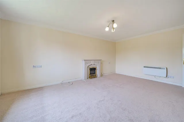 Warwick Road, Solihull, B92, photo 3