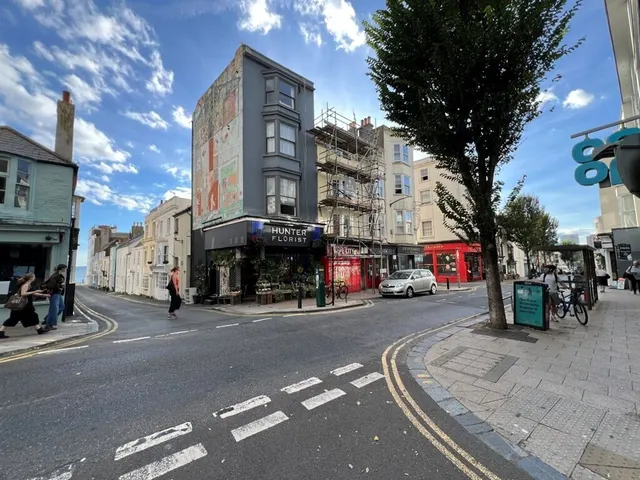 St. James's Street, Brighton, BN2, photo 1