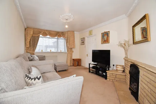 Denegate Avenue, Birstall, LE4, photo 3