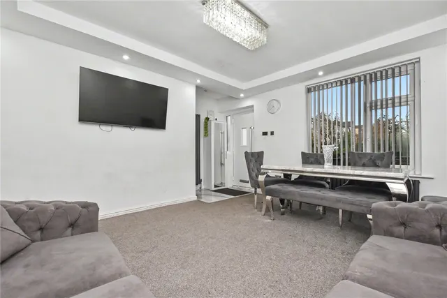 Priesthorpe Avenue, Stanningley, LS28, photo 2