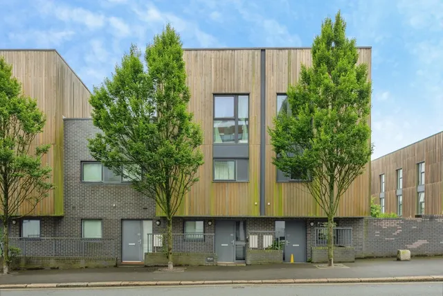 Millbay Road, Plymouth, PL1, photo 1