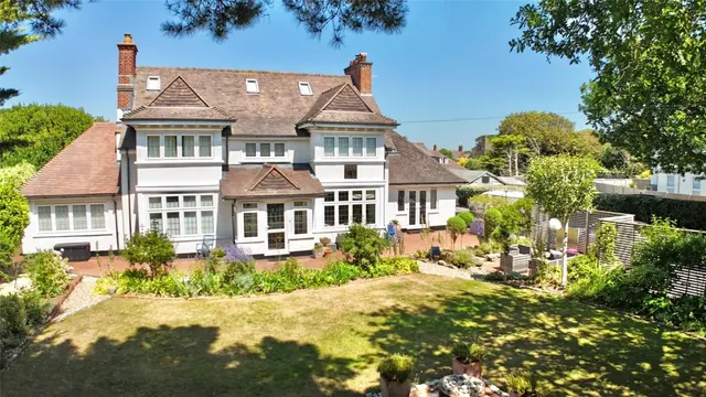 Milford on Sea, Lymington, photo 1