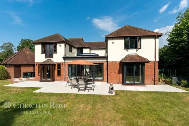 Garthwood Close, West Bergholt. Colchester, photo 1