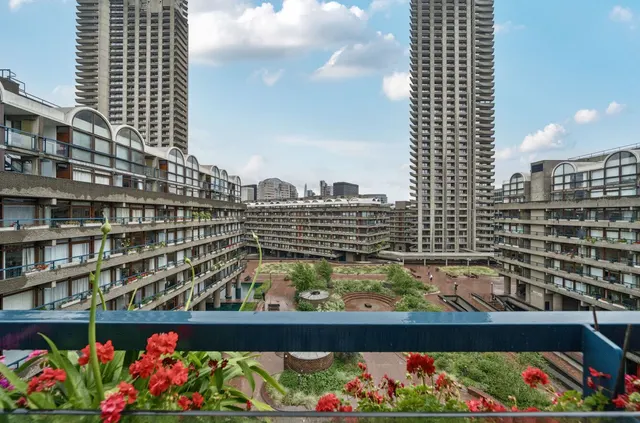 Bunyan Court Barbican, EC2, photo 1