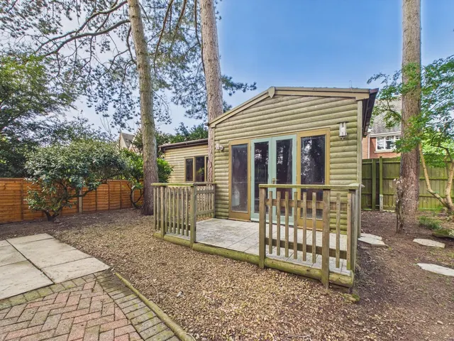 Photo 2 — Wombourne, Wolverhampton WV5 0JA