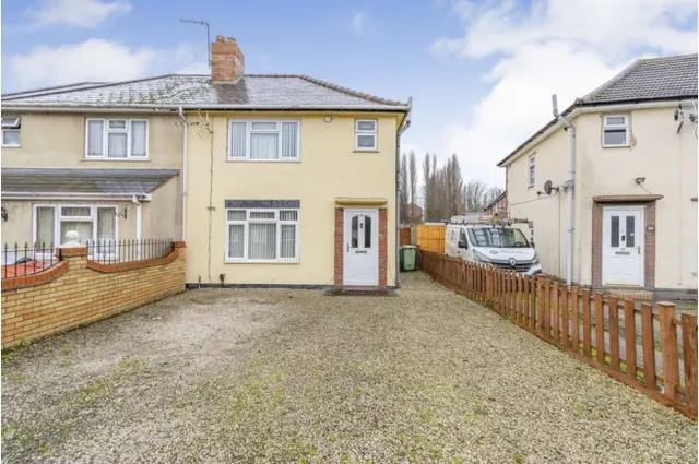 Rough Hay Road, Wednesbury, photo 1