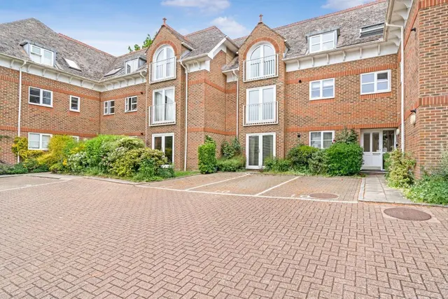 Deacon Court, Culverden Park Road, Tunbridge Wells, photo 1