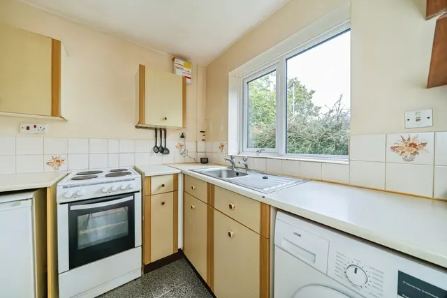 Whittlewood Close, Warrington, WA3, photo 3