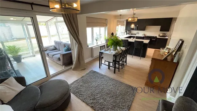 Photo 3 — Westrope Way, Bedford, Bedfordshire, MK41