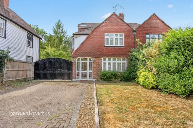 Upper Selsdon Road, South Croydon, CR2, photo 1