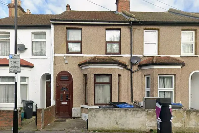 Dennett Road, Croydon, CR0, photo 1