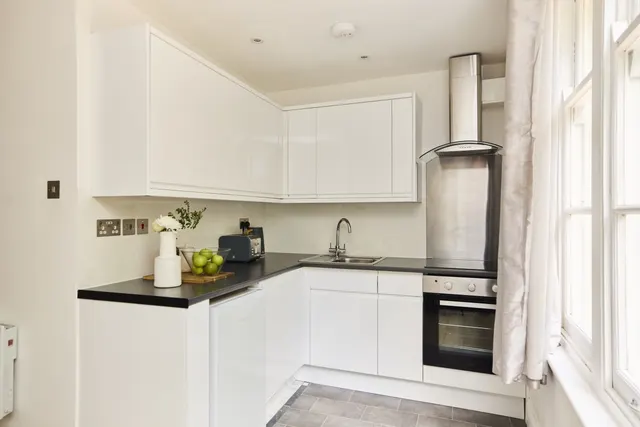 Photo 2 — Leigham Court Road, London, SW16