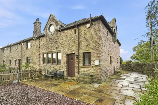Ridge Hill Sutton, Macclesfield, SK11, photo 1