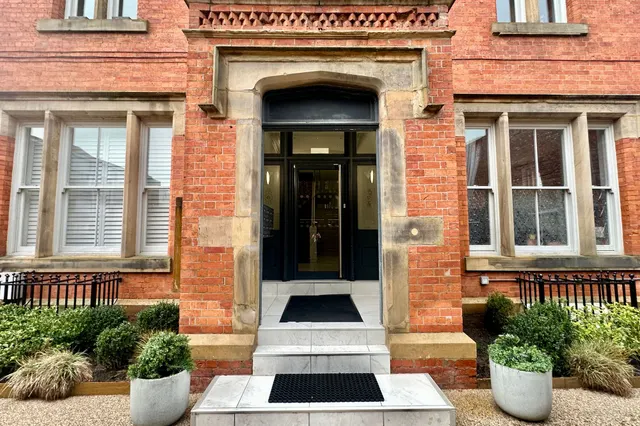 Cheadle House, Cheadle, photo 1