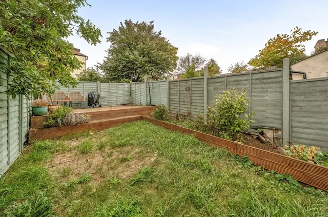 Blythe Hill, London, SE6, photo 2