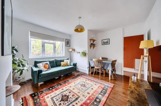 Blythe Hill, London, SE6, photo 1