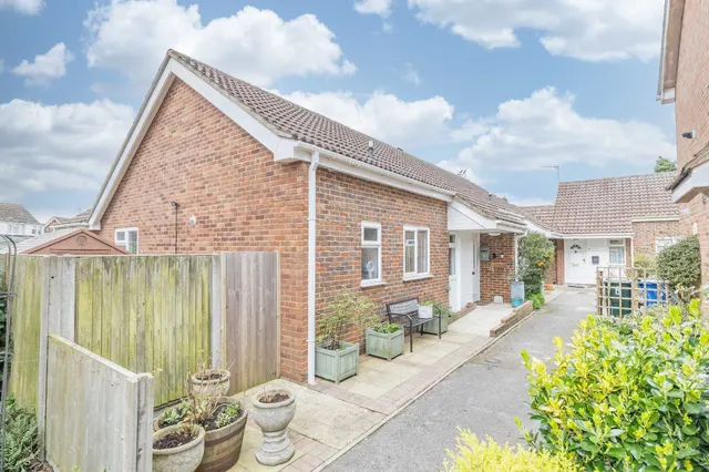 Ellison Court, Faversham, ME13, photo 2