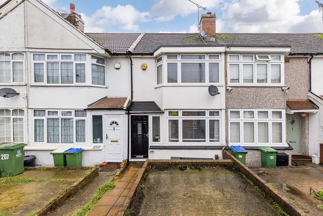 Parkside Avenue, Bexleyheath, photo 1