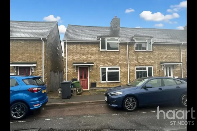 Avenue Road, Huntingdon, PE29, photo 1