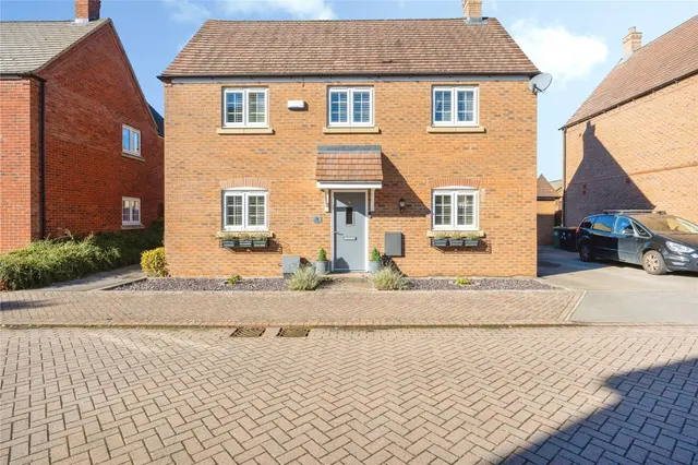 Grebe Drive, Leighton Buzzard, LU7, photo 1